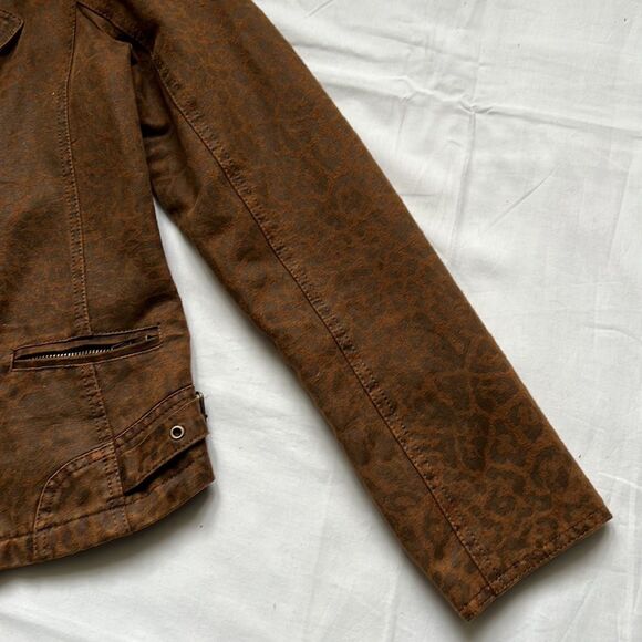 ⭐️KUT From The Kloth Moto Jacket Faux Nubuck⭐️ - Picture 6 of 12